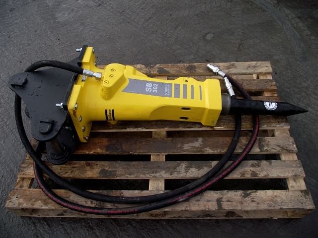 MŁOT WYBURZENIOWY ATLAS COPCO SB 302 — zdjęcie 1