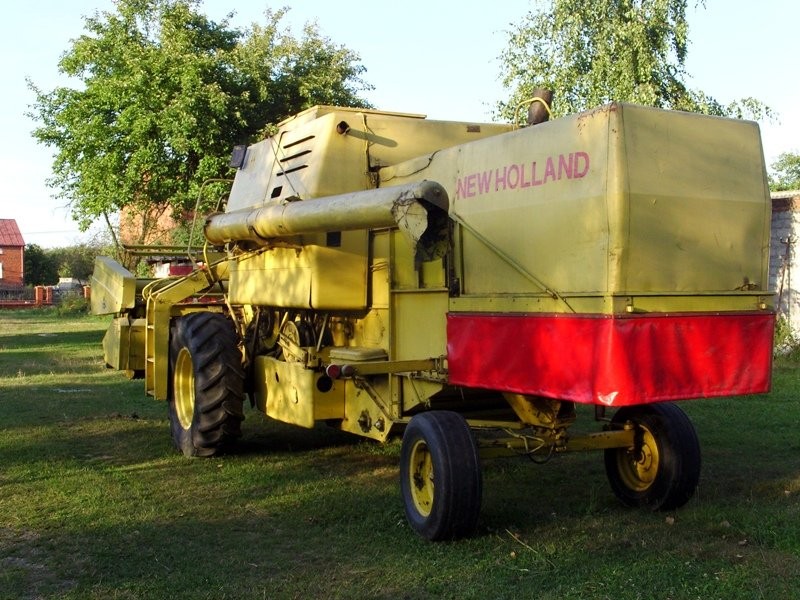 New Holland 1545 - 1980 — zdjęcie 4