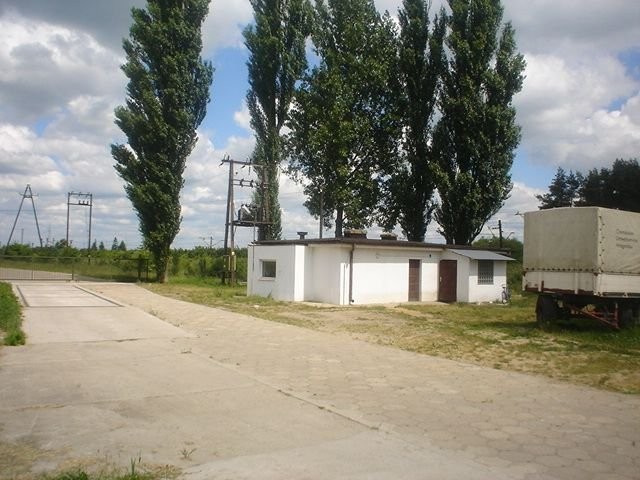SPRZEDAM MAGAZYN ZBOŻOWY WRAZ Z WYPOSAŻENIEM W CENTRUM POLSKI — zdjęcie 3