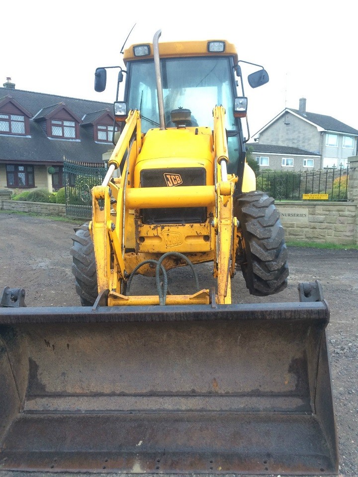 JCB 2CX + kabina ogrzewana — zdjęcie 3