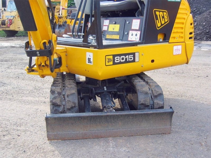 JCB 8015 - 5.200 Euro — zdjęcie 3