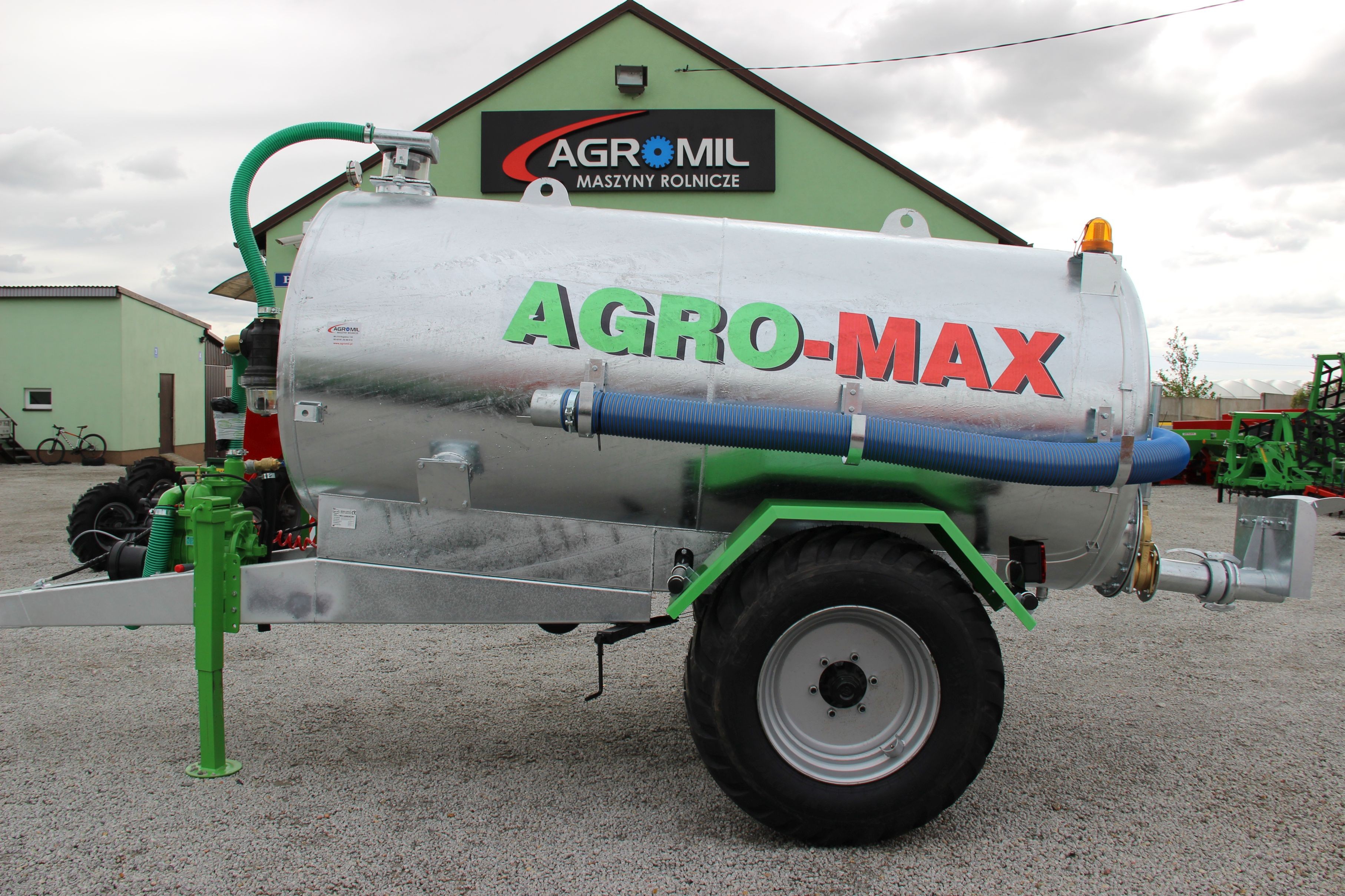 Beczkowóz wóz asenizacyjny jednoosiowy agro-max  — zdjęcie 5