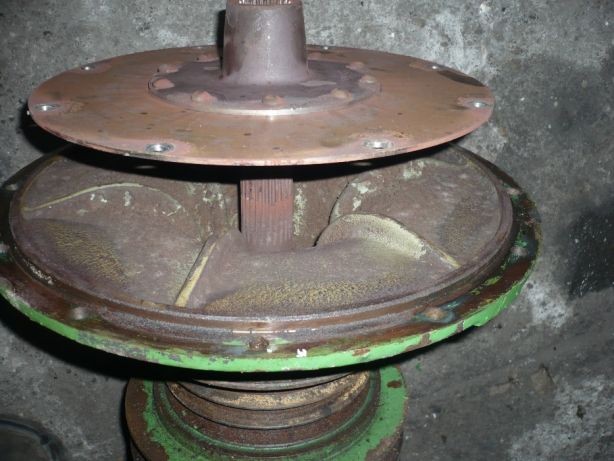 Przystawka silnika tarcza koła pasowe John Deere 1065,1075,1174,1177 — zdjęcie 3