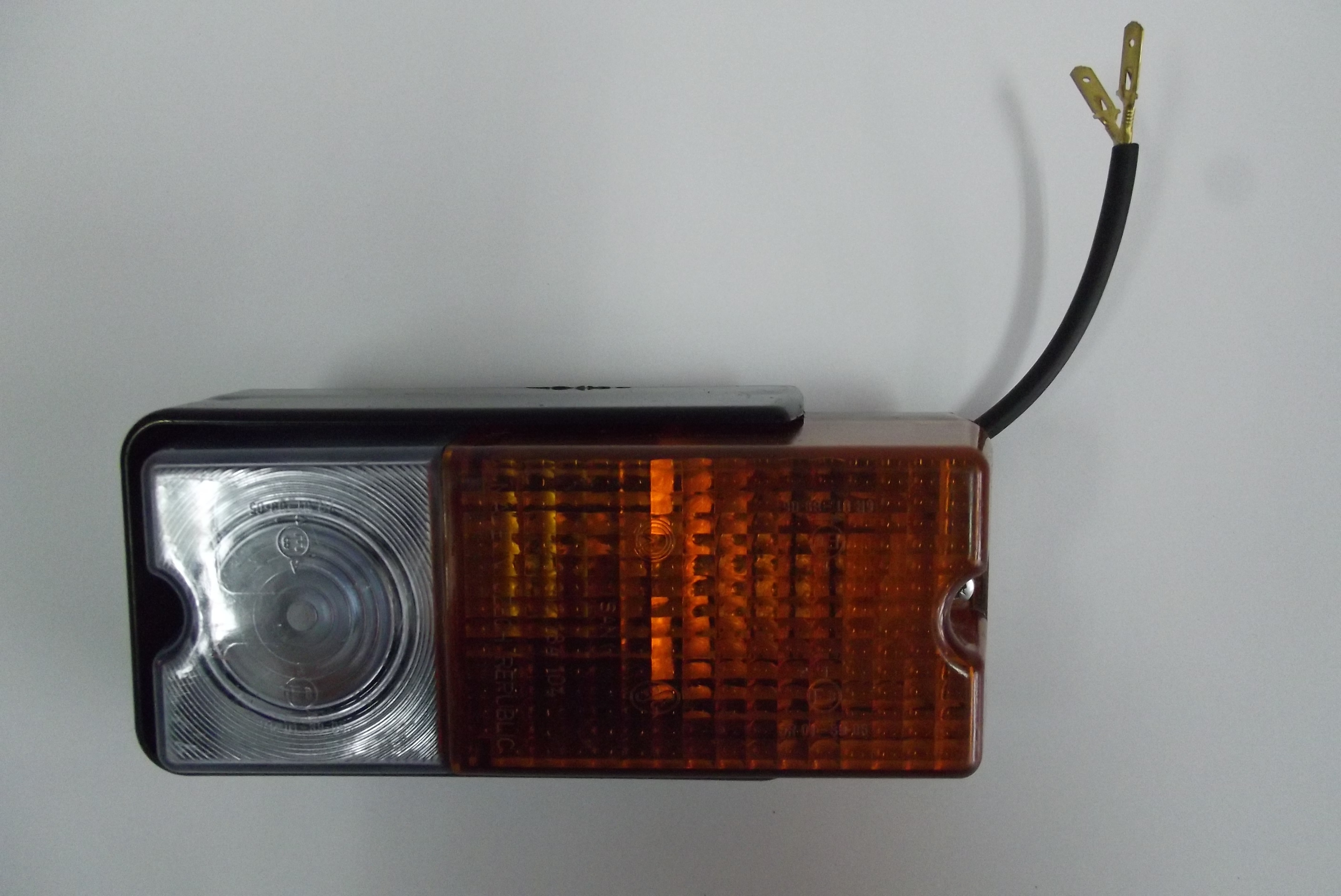 Lampa kierunkowskazu/pozycja lewa/prawa Nowy Typ ZETOR ORYGINAŁ — zdjęcie 1