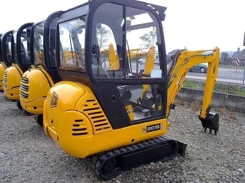 JCB 8015 - 2004 - minikoparka gąsienicowa — zdjęcie 1