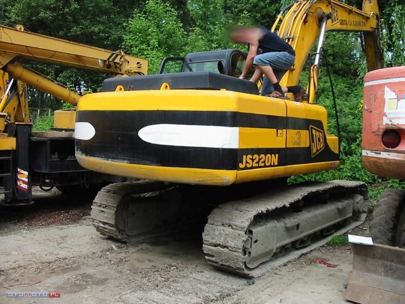 Koparka gąsienicowa JCB JS 220N z 2002r. — zdjęcie 2