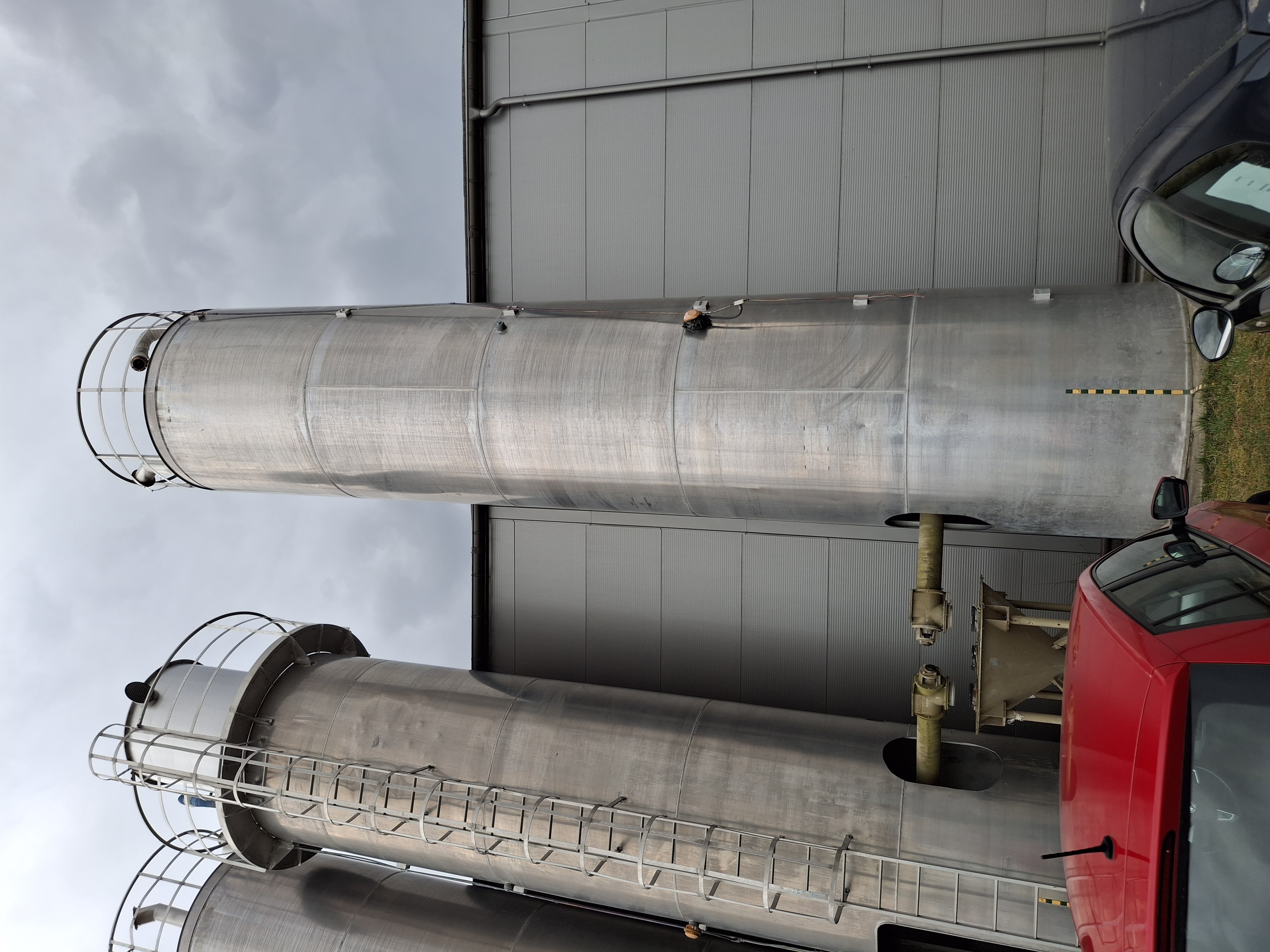 1 Silos na materiały sypkie — zdjęcie 1