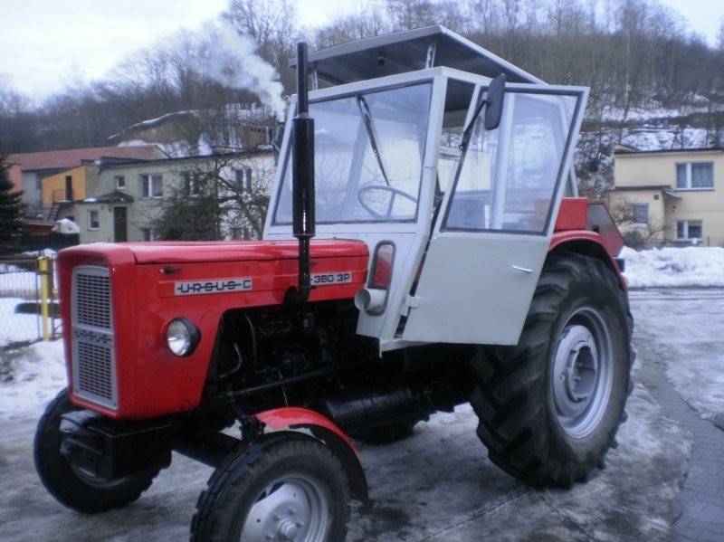 URSUS C360 3P