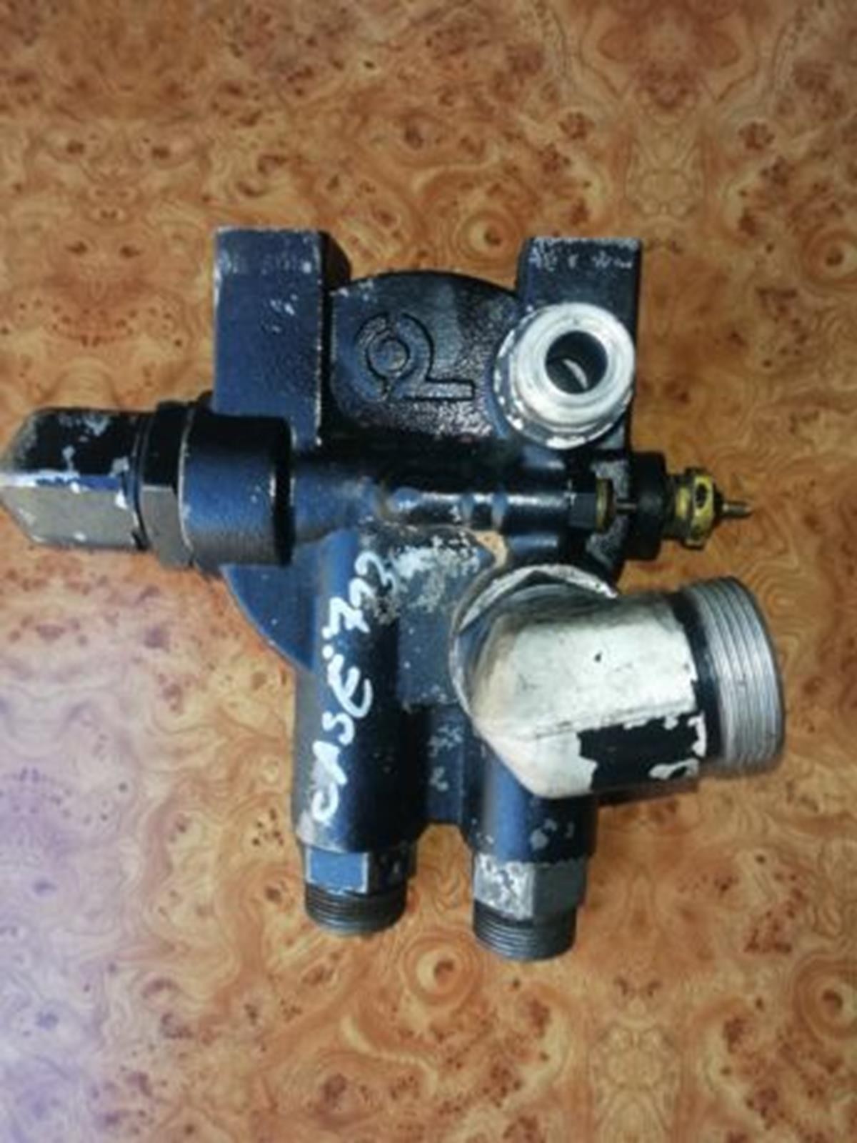 Podstawa filtra hydraulicznego Case 7130,7140,7150,7210,7220,7230,7240