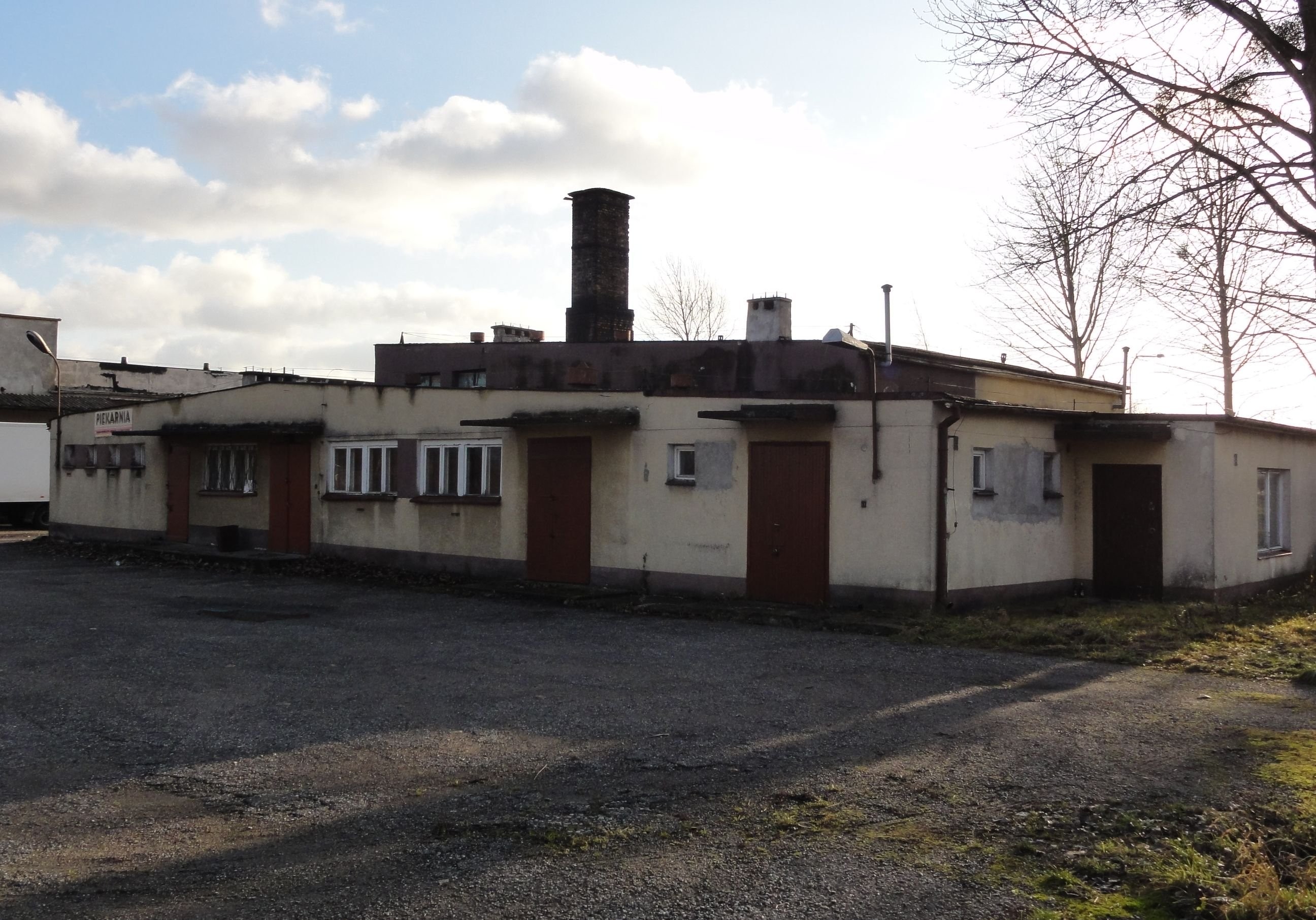 Do sprzedania Budynek-602m2 Działka-4200m2