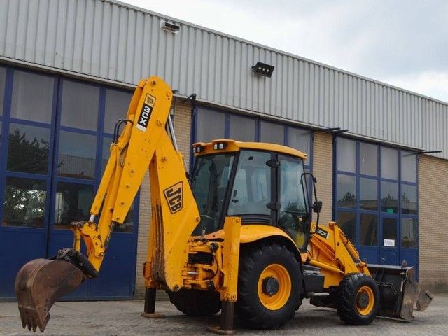 Koparko-ładowarka JCB 3CX — zdjęcie 3