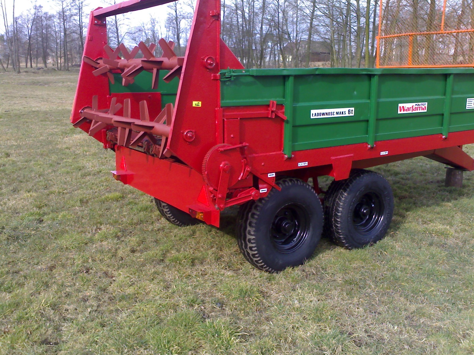 rozrzutnik obornika tandem 6t warfama z przekaznikiem — zdjęcie 2
