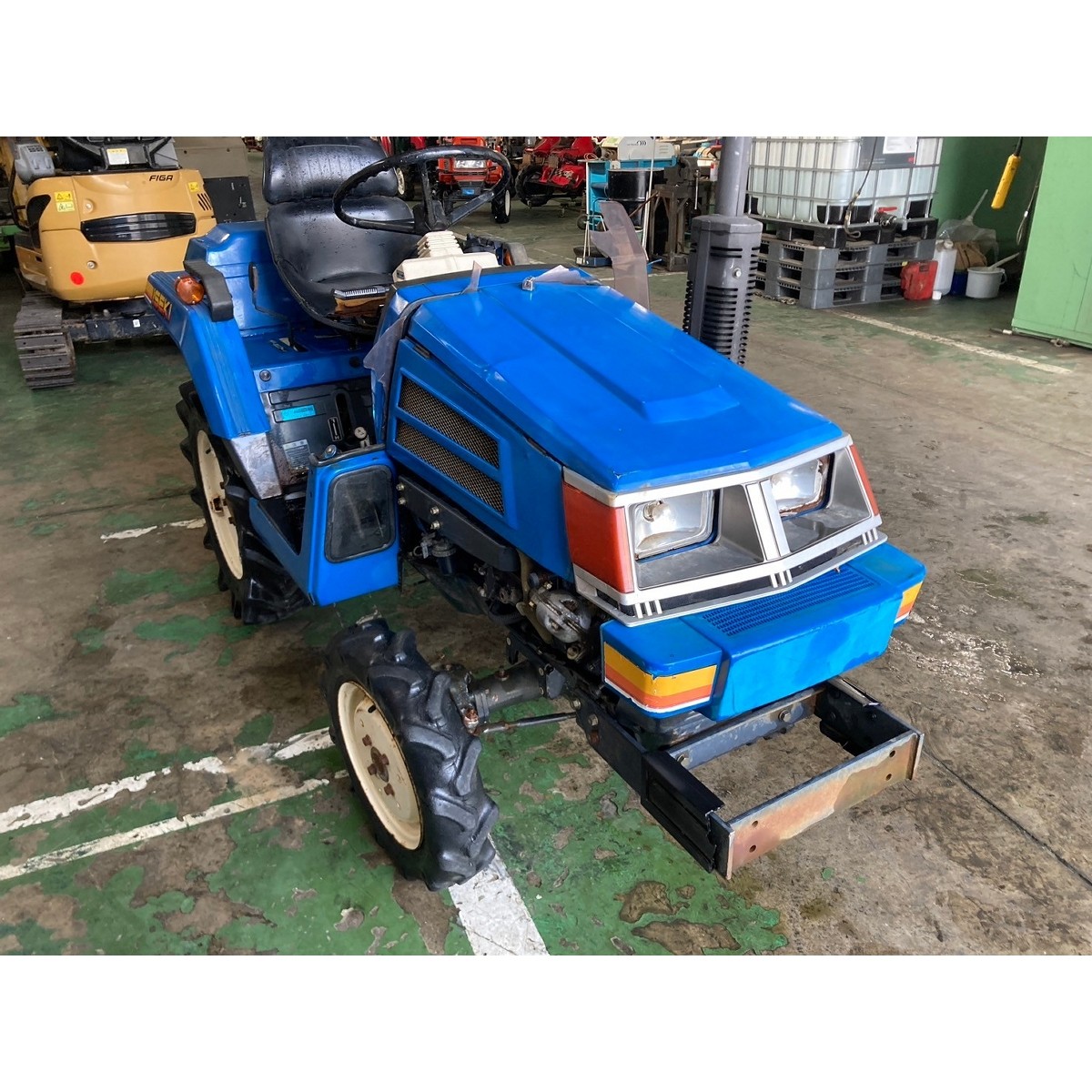 Traktor Iseki TU140F | Traktor 14KM z Japonii | Gotowy od ręki  — zdjęcie 2