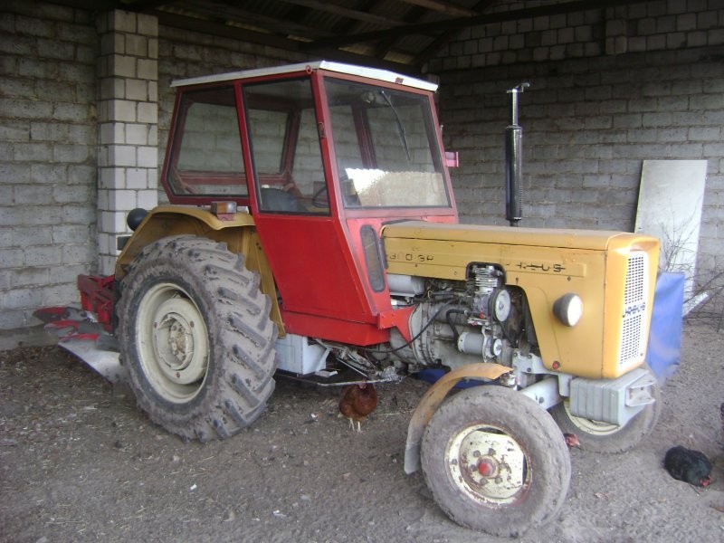 URSUS C-360 3P