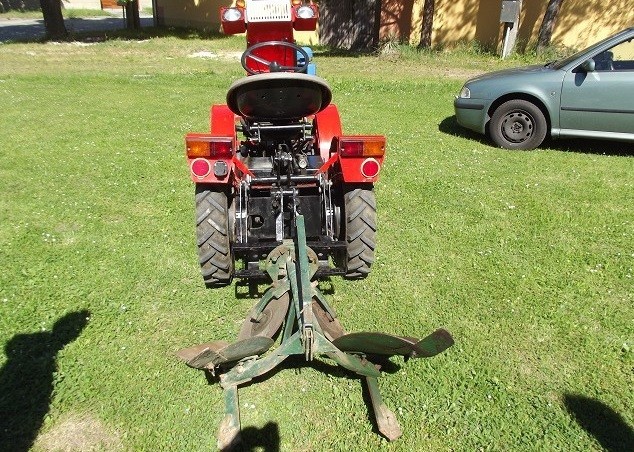 Dobry stan ciągnik TZ-4K-I4 4x4 + akcesoria — zdjęcie 2