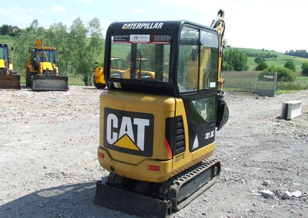 minikoparka CAT 301.8C wersja demo. — zdjęcie 4