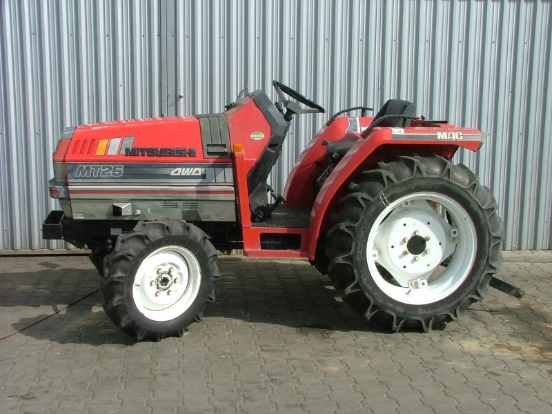 Mitsubishi MT25, 25KM, 4x4 — zdjęcie 2