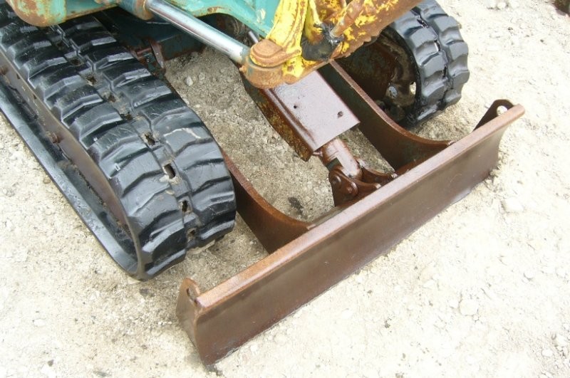 YANMAR B15 -3 2003 15KM AMMANN KOPARKA LEASING GWR — zdjęcie 3