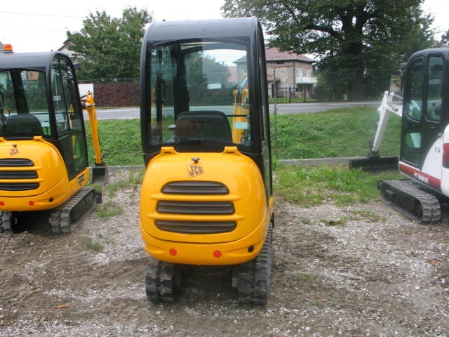 Minikoparka JCB 8016 z 2010 roku - sprzedam — zdjęcie 5