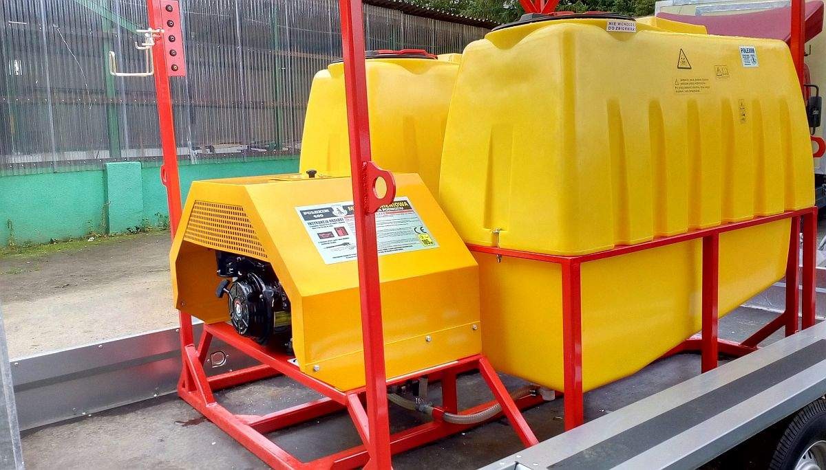 MYJKA CIŚNIENIOWA 250 BAR ( 15L/MIN ) na podwoziu 15KM. 1200l — zdjęcie 2