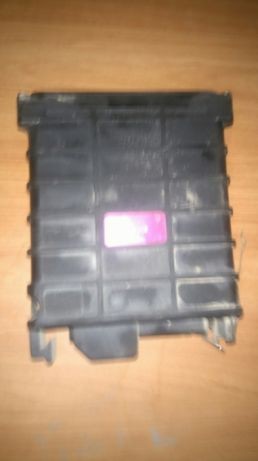 Sterownik Hitch-Tronic Podnośnika Massey Ferguson seria 3000,3100,360 — zdjęcie 2
