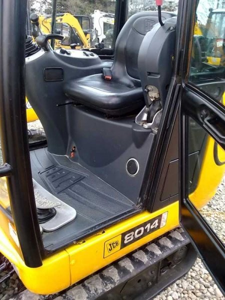 JCB 8014 roczniki: 2005-2006 --- koparkikrakow.pl — zdjęcie 3
