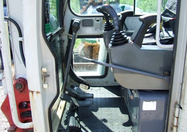 Takeuchi TB125 — zdjęcie 2