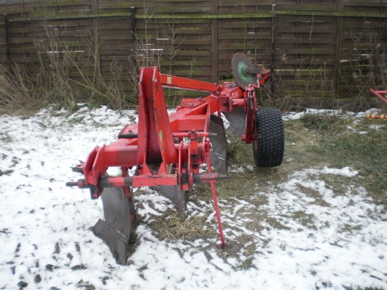 Unia TUR 3+1 - 2004 — zdjęcie 1
