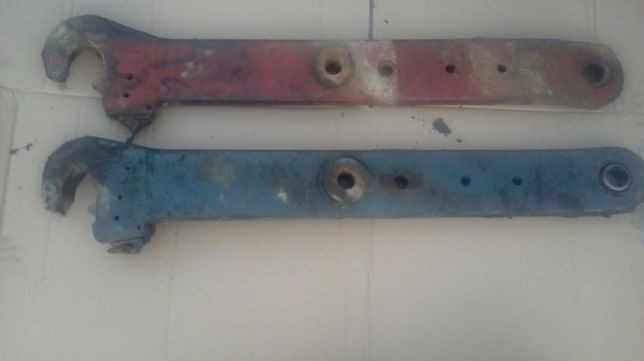 Euro haki lasze,wieszaki New Holland 8670,8770,8970 Ford g 170,g 240.. — zdjęcie 1