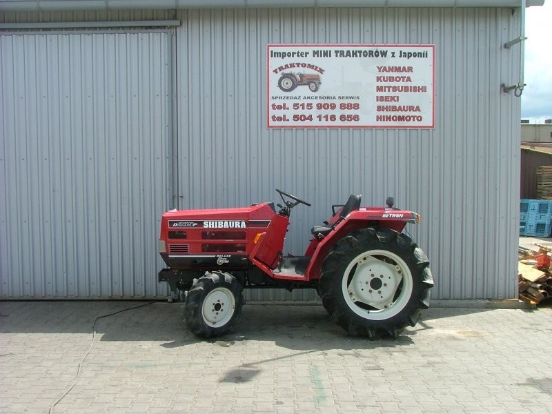 Mini traktorek Shibaura D235F Deluxe, 23KM, 4x4 — zdjęcie 1