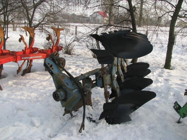 Pług 4 skibowy,obrotowy Overum