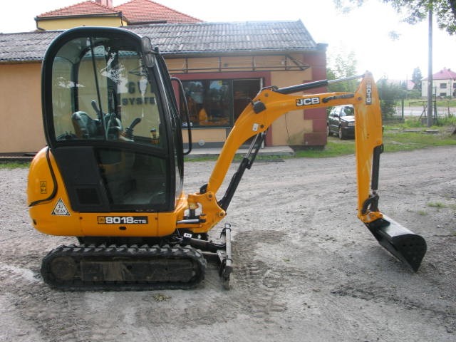 Okazja! Mini-koparki JCB 8018 2011 rok — zdjęcie 3