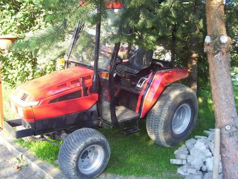 ISEKI 320 SUPER OKAZJA!!! — zdjęcie 1