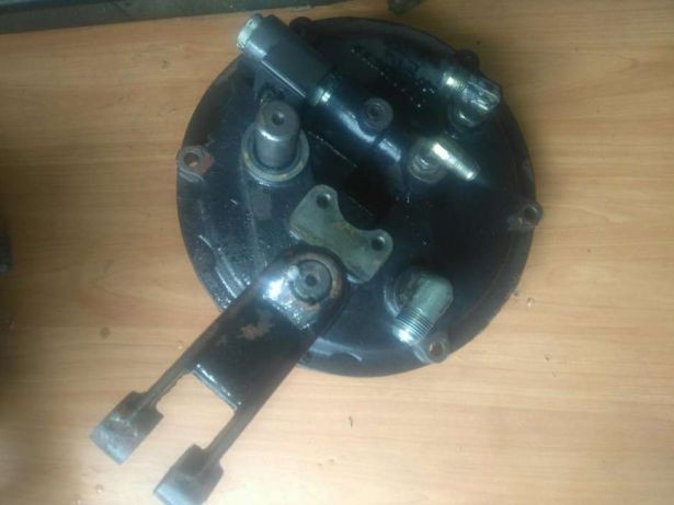 Dekiel,pokrywa zmiany biegów,wybierak Massey Ferguson 3670,3680,3690..