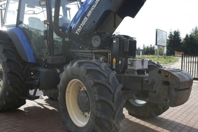 NEW HOLLAND TM 165 2001rok — zdjęcie 4