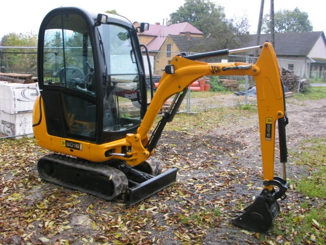 JCB 8016 z 2007 roku - minikoparki Kraków — zdjęcie 3