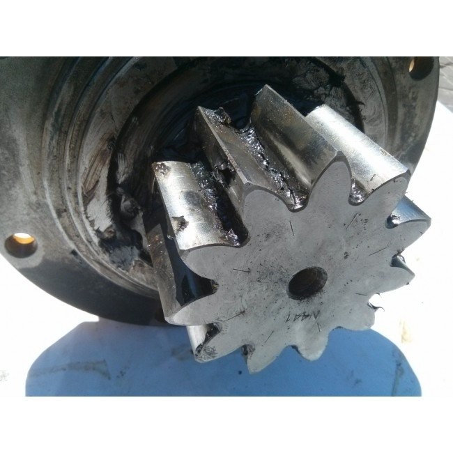 Używany silnik obrotu Toshiba SG025E do koparki / — zdjęcie 5