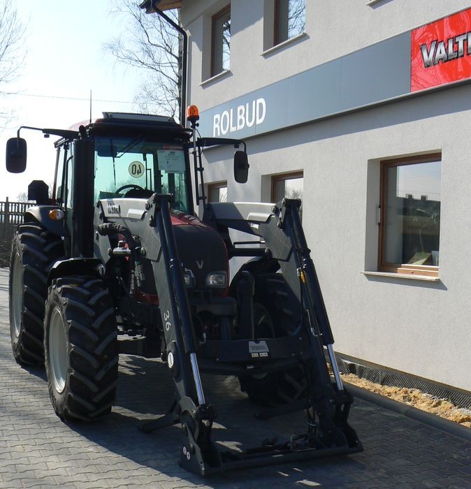 Nowy ciągnik rolniczy Valtra A83 + ładowacz Q36 — zdjęcie 3