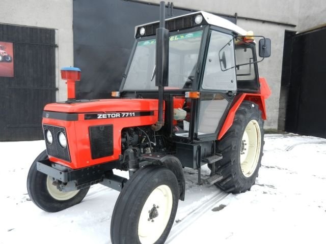 CIĄGNIK ROLNICZY ZETOR 7711!! STAN BARDZO DOBRY!! — zdjęcie 1