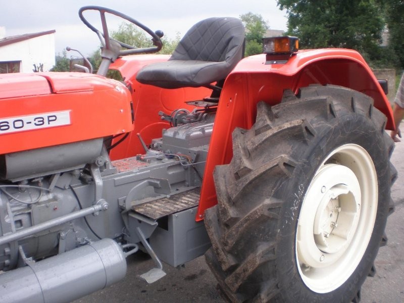ursus c-360-3p Perkins 1989r 1 wł stan idealny — zdjęcie 3