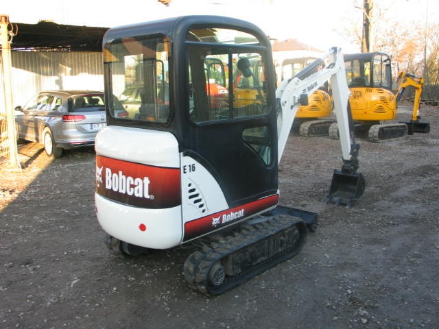 Bobcat E16 z 2012, 2013 oraz 2014 roku — zdjęcie 2