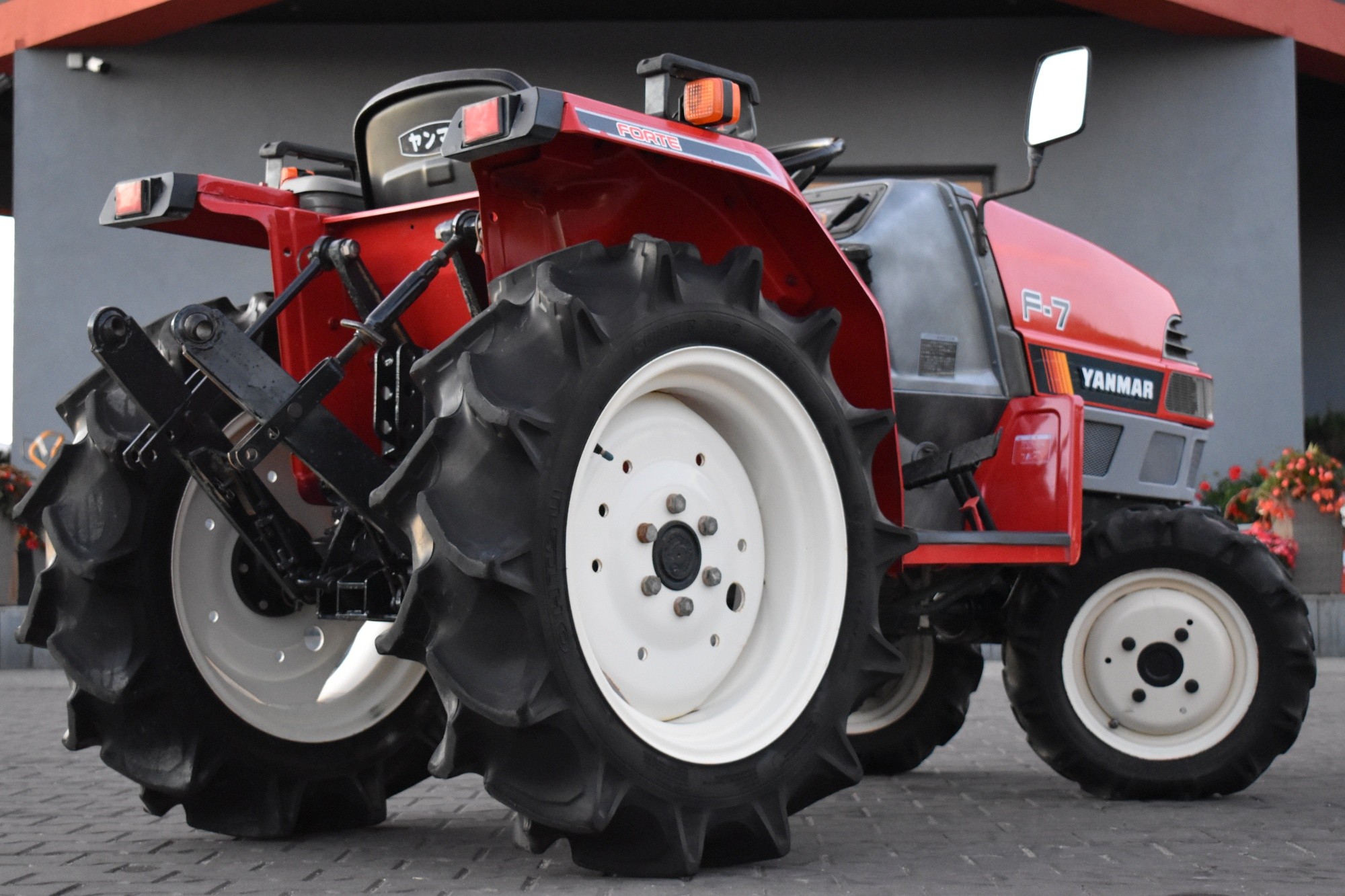 agrohobby traktor ciągnik do upraw YANMAR F7 diesel 4WD 17KM — zdjęcie 2