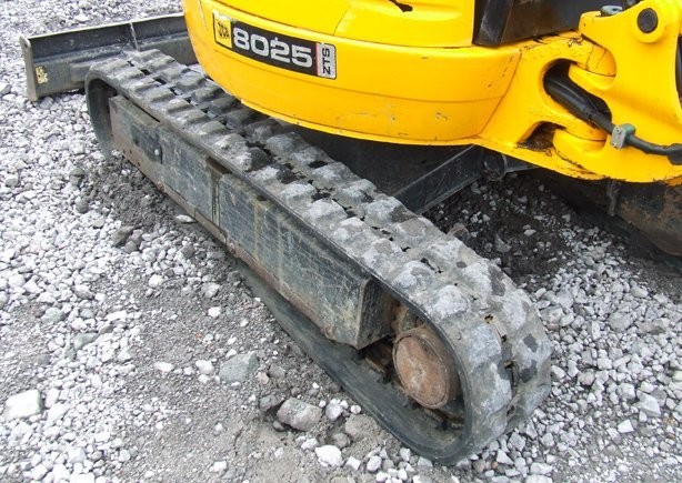 JCB 8025 ZTS - 2007 r. — zdjęcie 3