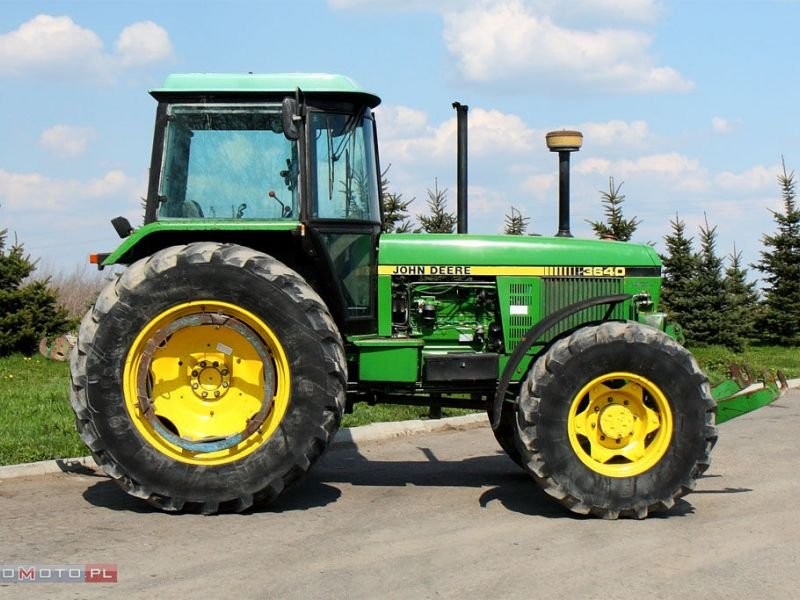 Ciągnik JOHN DEERE 3640 1985r 130km 4x4 — zdjęcie 2
