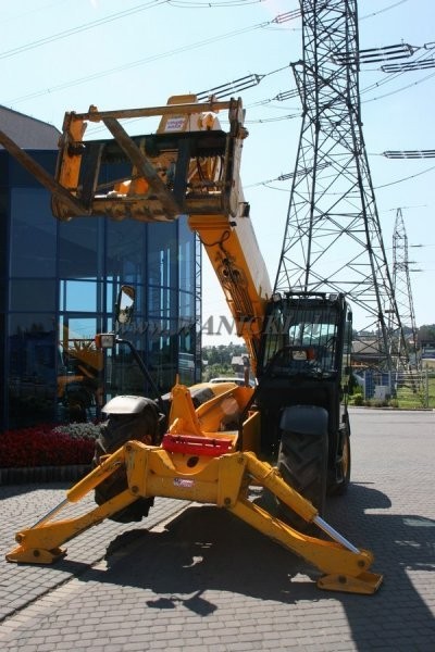 ładowarka teleskopowa JCB 540-170 z 2005 roku — zdjęcie 3