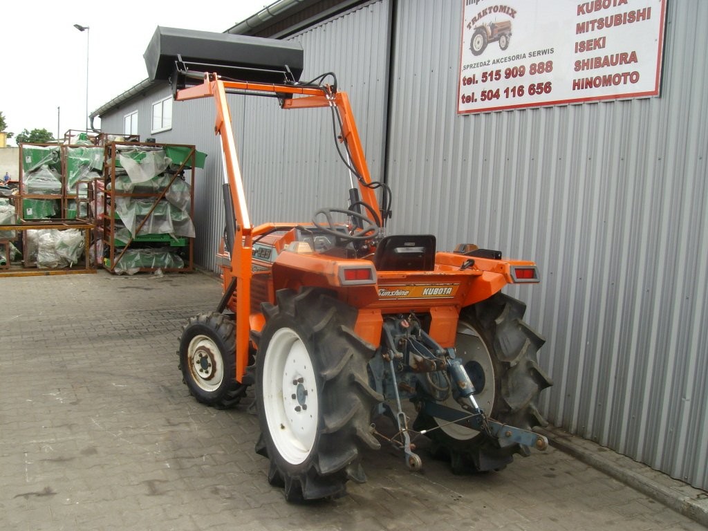 Kubota L1-225 Sunshine z ładowaczem - 1998 — zdjęcie 4