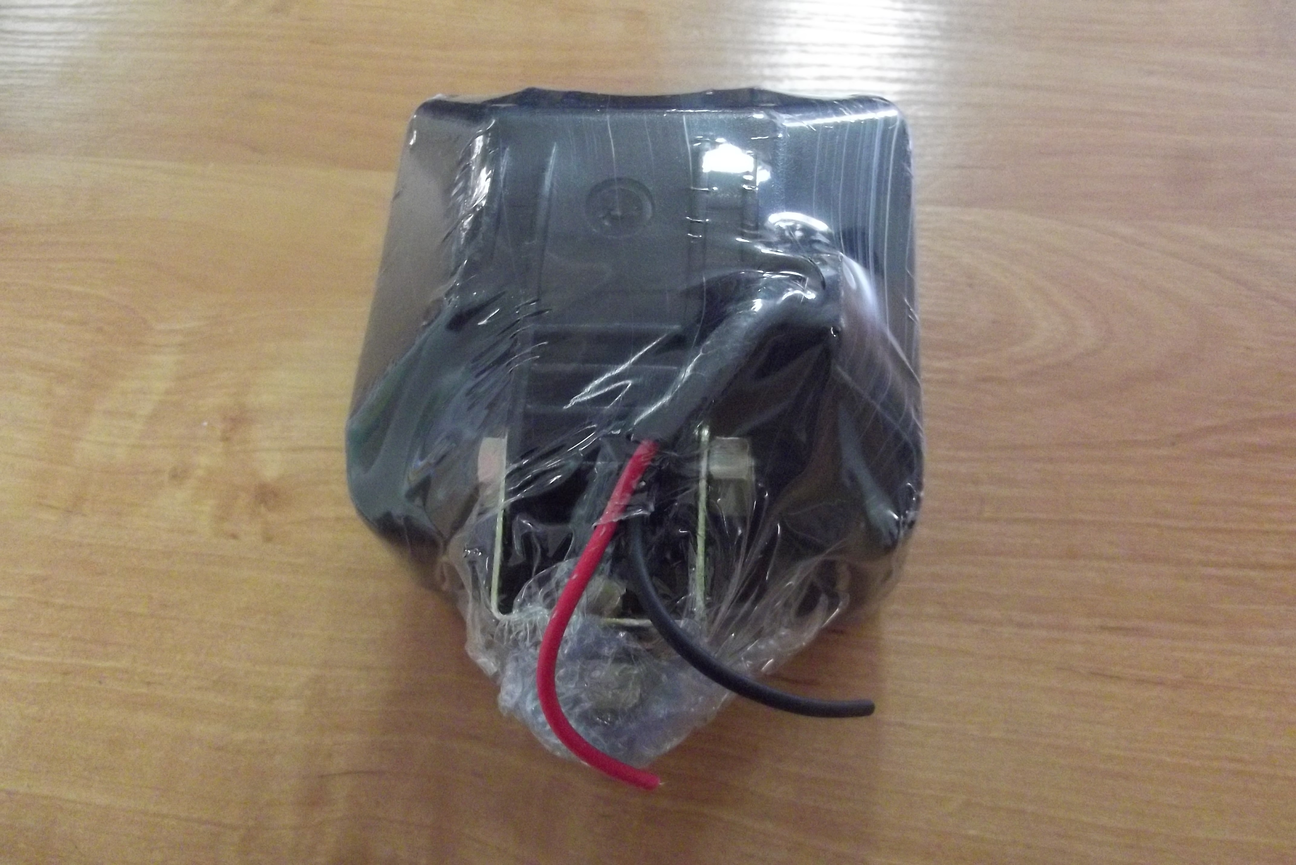Lampa robocza plastikowa  — zdjęcie 2