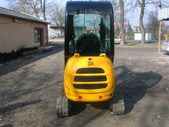Minikoparka JCB 8018 - 2010 rok - niski przebieg — zdjęcie 3