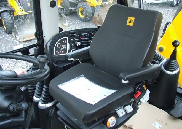 JCB 3CX Contractor ECO z roku 2011 — zdjęcie 3