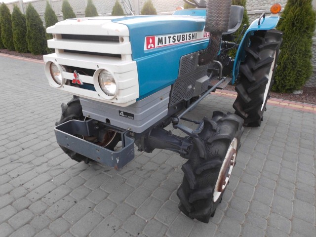 Mitsubishi D2050 Super stan mini traktor iseki kubota yanmar — zdjęcie 7